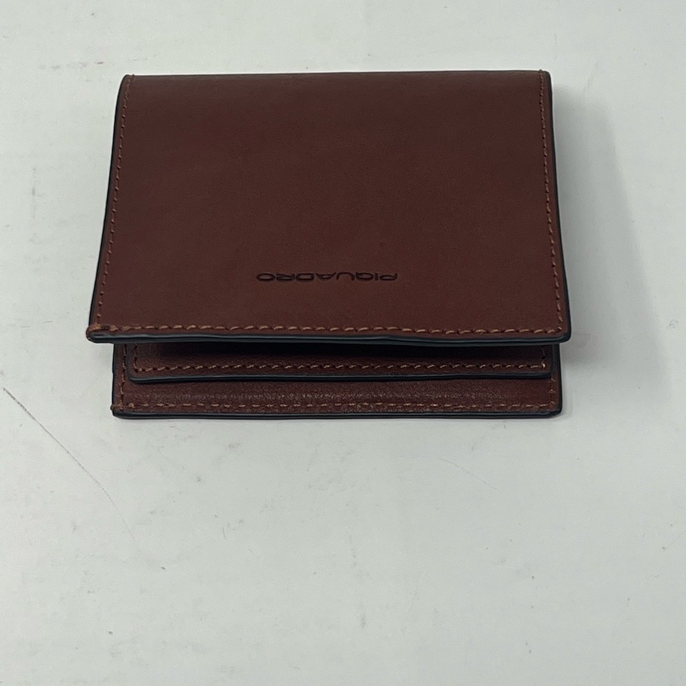 NWT Piquadro Wallet in Brown Leather